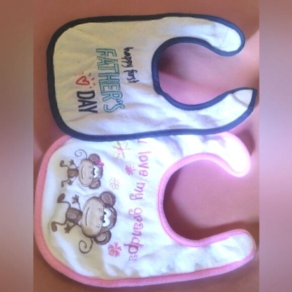 JUICY COUTURE BIBS BABY LOT SEVEN PUMA & more! 7 NEW & GENTLY USED Girls - Picture 9 of 14